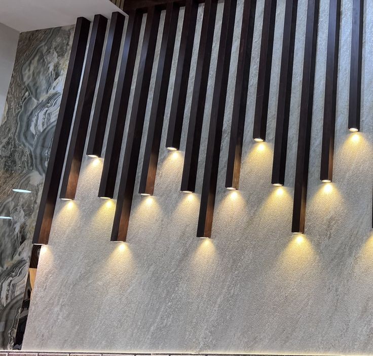 LISTELLI A PARETE PER LUCE SOFFUSA